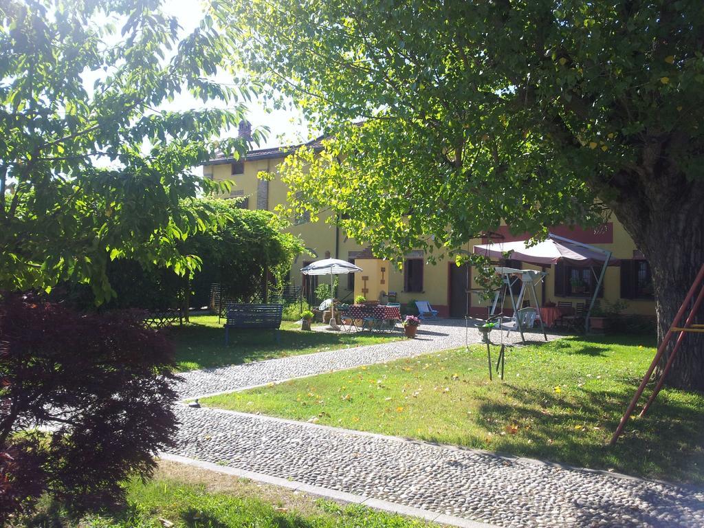 Il Pioppo E La Fonte Bed & Breakfast Castello d'Agogna